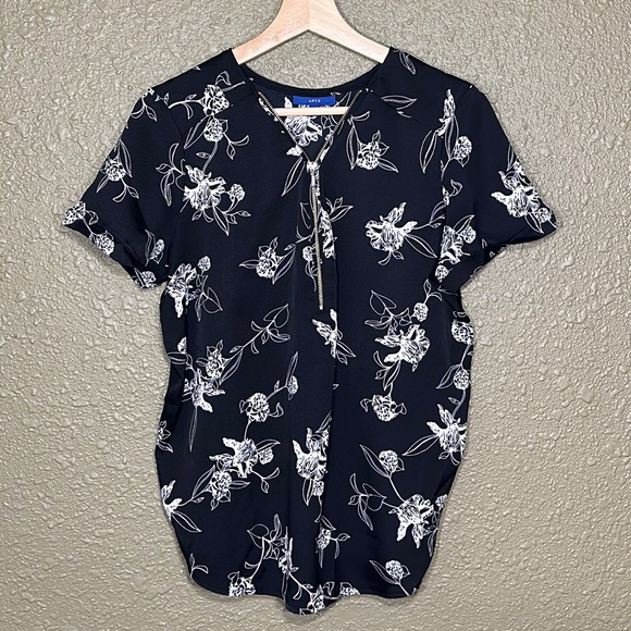 Apt. 9 Tops - APT. 9 Women’s Floral Blouse